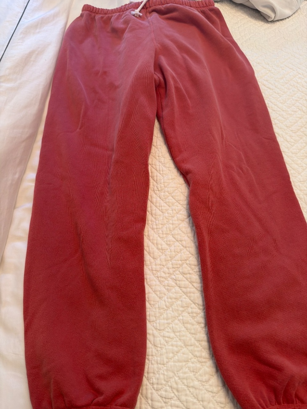 Perfect white tee sweatpants - Picture 3 of 4